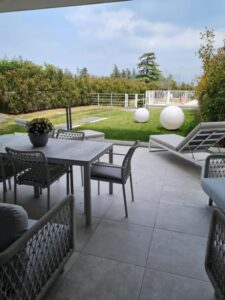 Appartamento di lusso con piscina a Peschiera del Garda